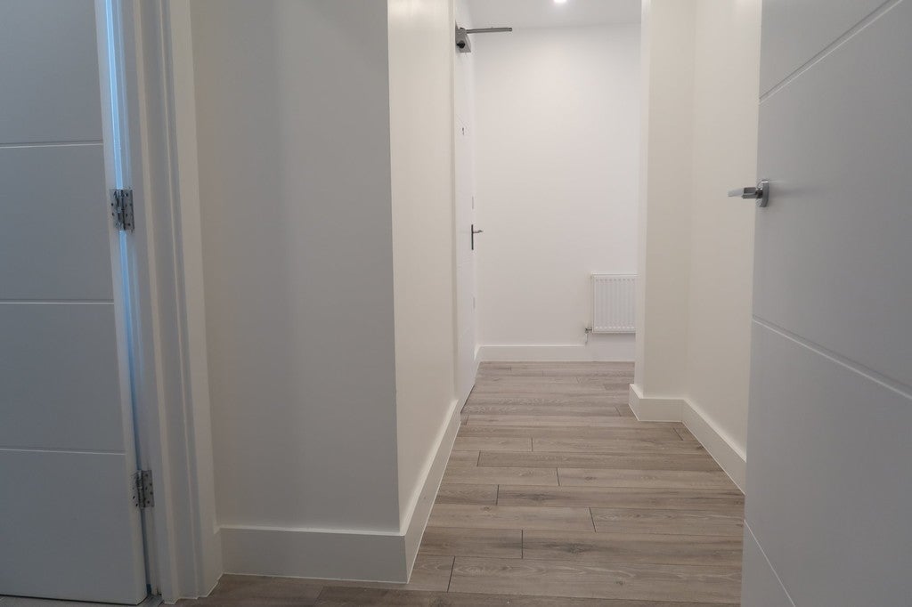 Flat Glengall Road in Greater London