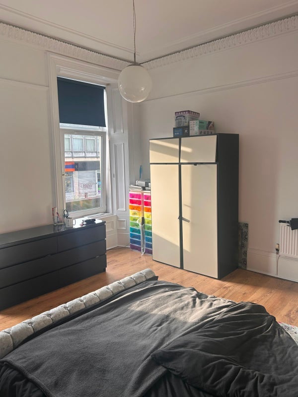 Room Kilmarnock Road in Glasgow