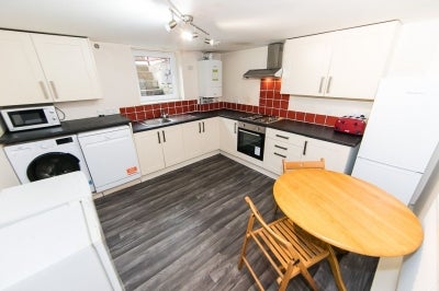 House Welton Grove in Leeds