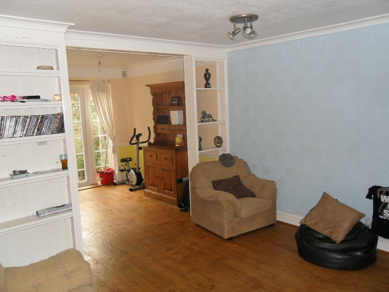 House Huntsman Road in Greater London