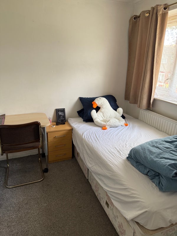 Room Lingmoor Walk in Manchester