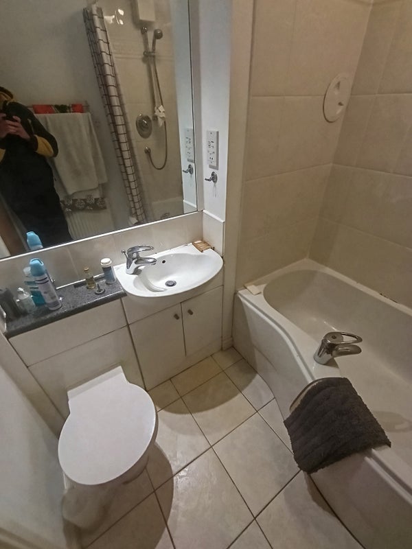Room Gilmerton Road in City of Edinburgh