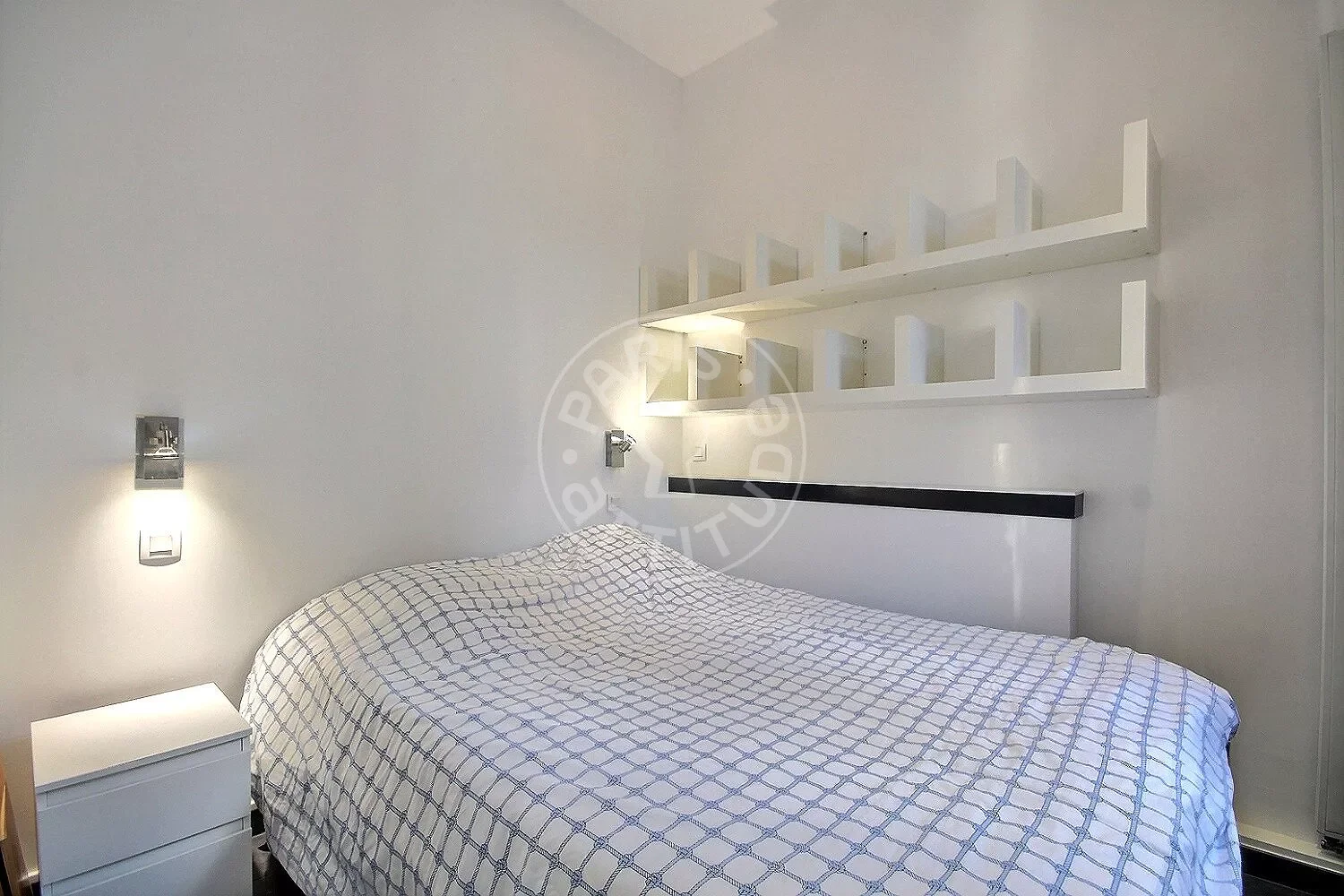 Appartement Rue de la Bienfaisance à Paris