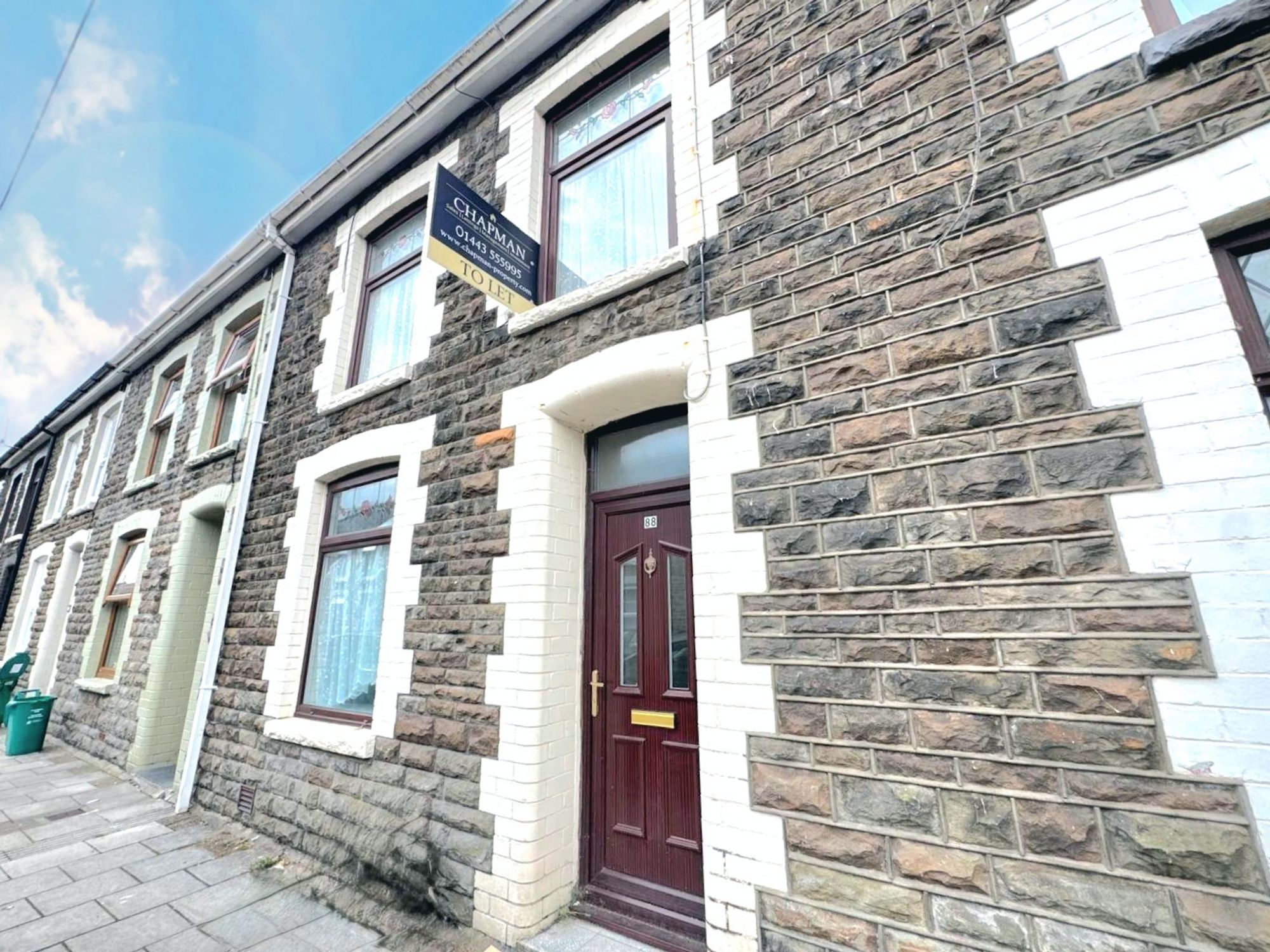 House Bronllwyn Road in Pentre