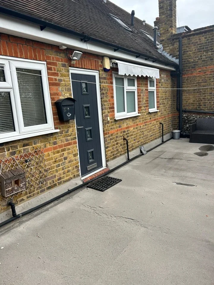 Flat Great North Road in Greater London