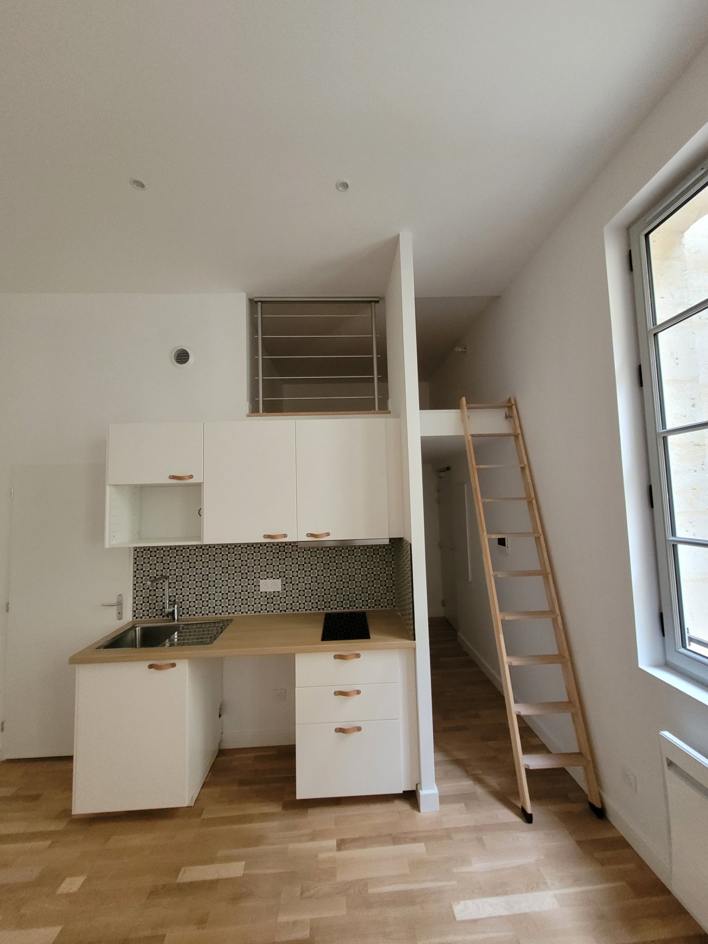 Appartement Rue des Menuts à Bordeaux