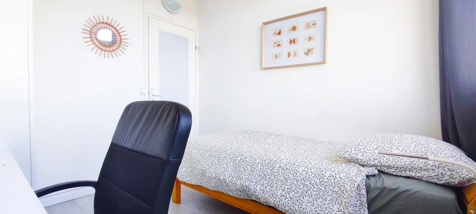 Room Résidence du Petit Bourg in Évry