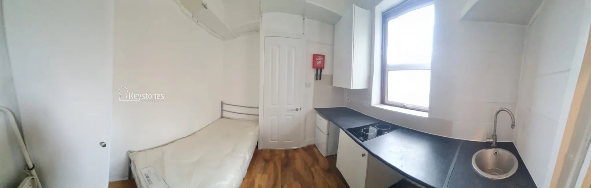 Flat Burdett Road in London