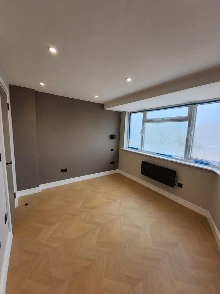 Flat Torrington Drive in Hertsmere