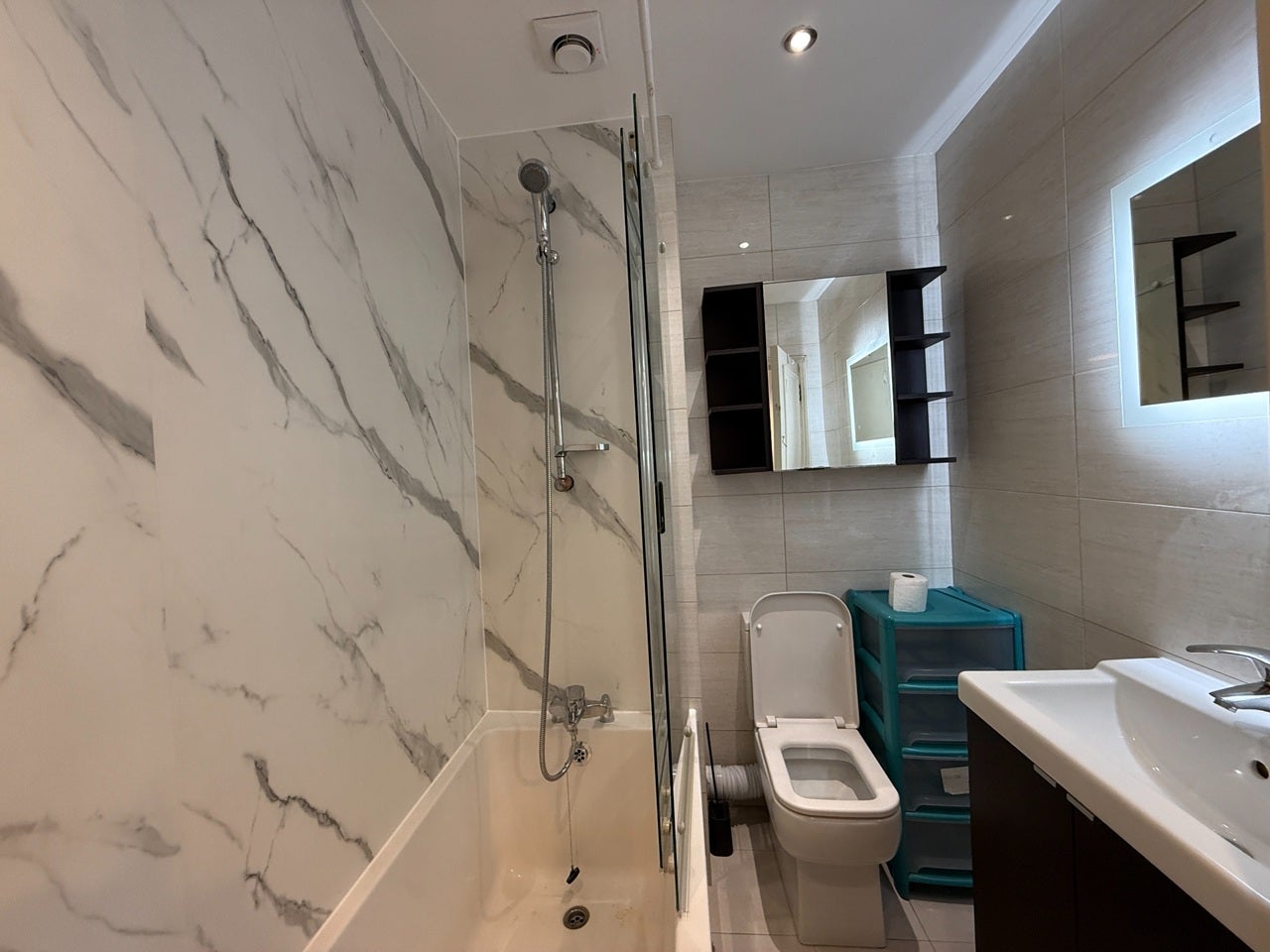 Flat Old Brompton Road in Greater London