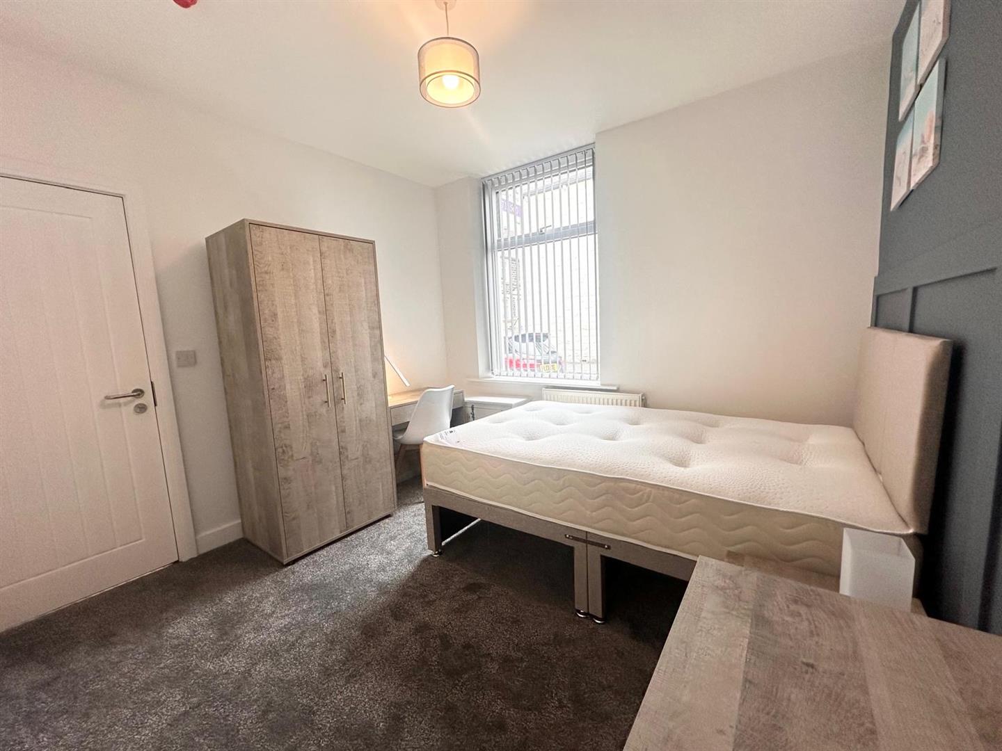 Room Bulcock Street in Burnley