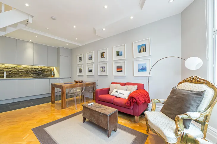 Flat Harrington Road in Greater London