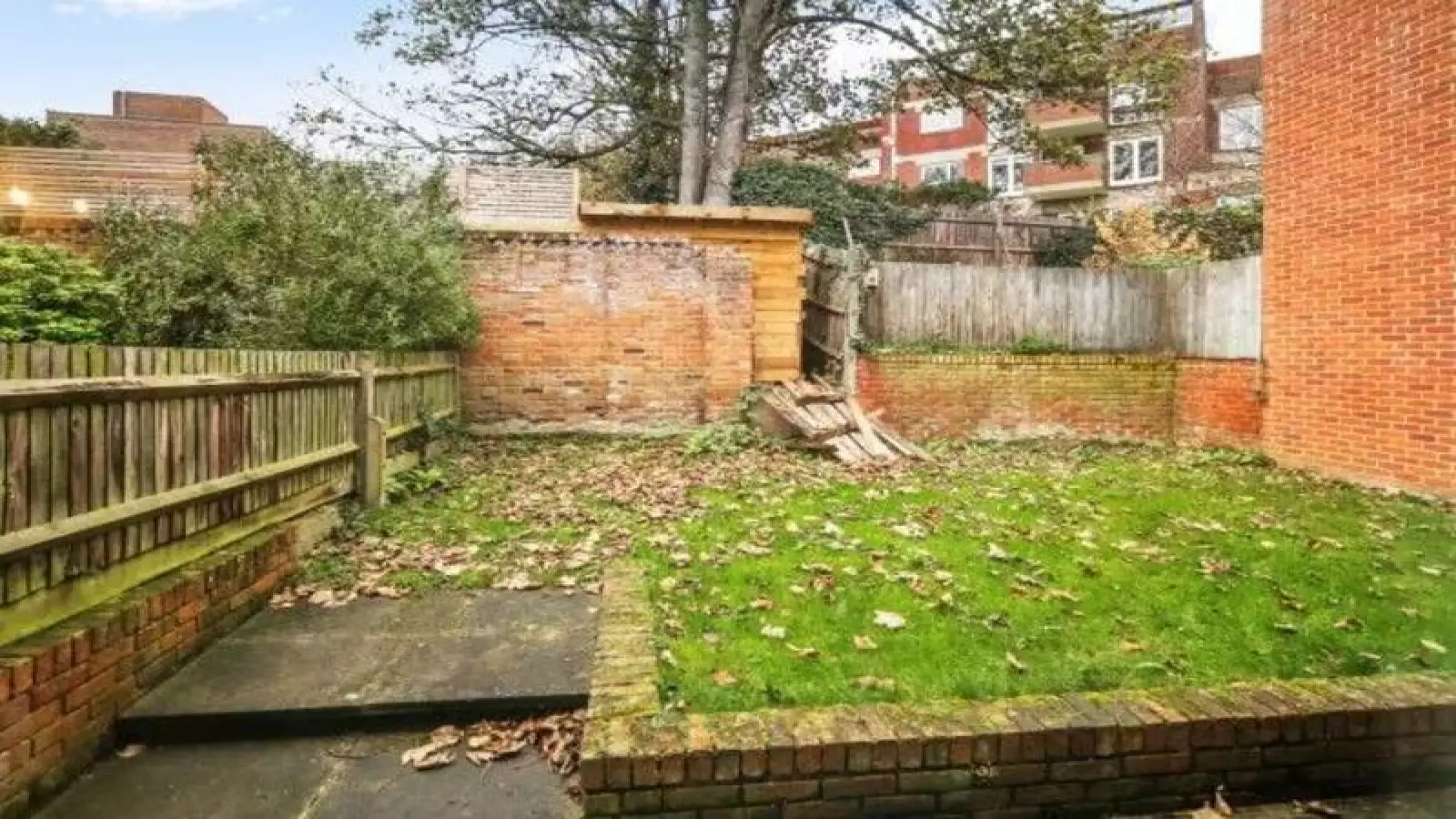 Room Parry Road in City of Westminster