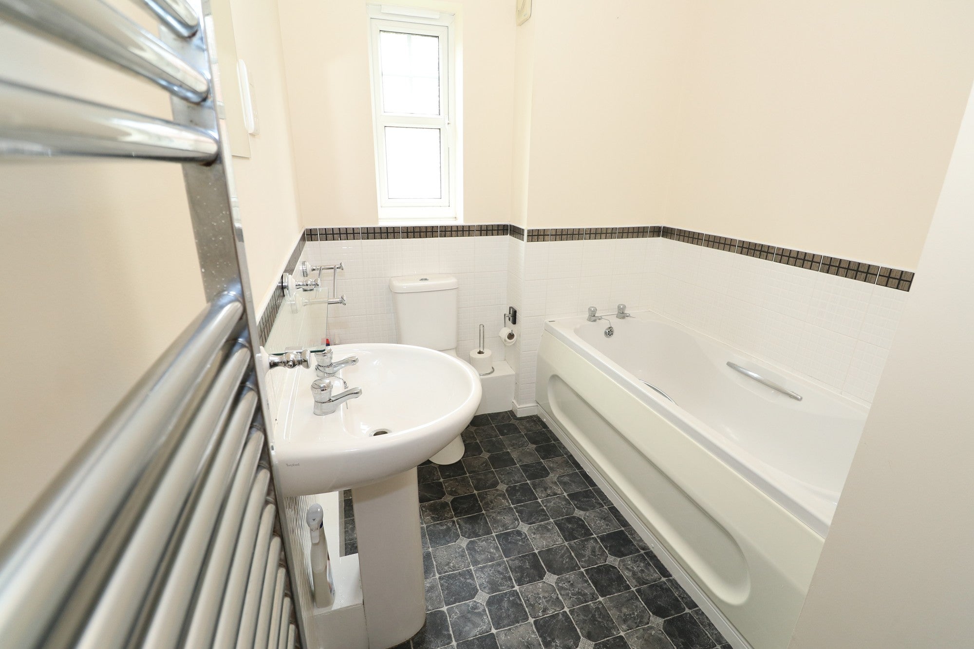 Flat Sherbourne Avenue in Chester