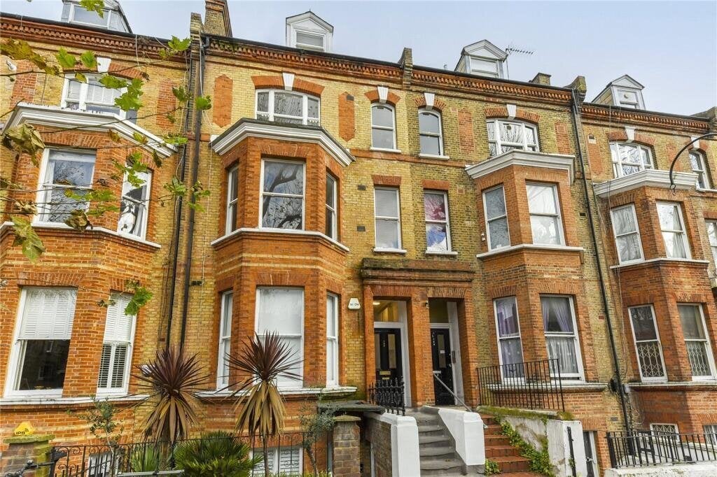 Flat Randolph Avenue in City of Westminster