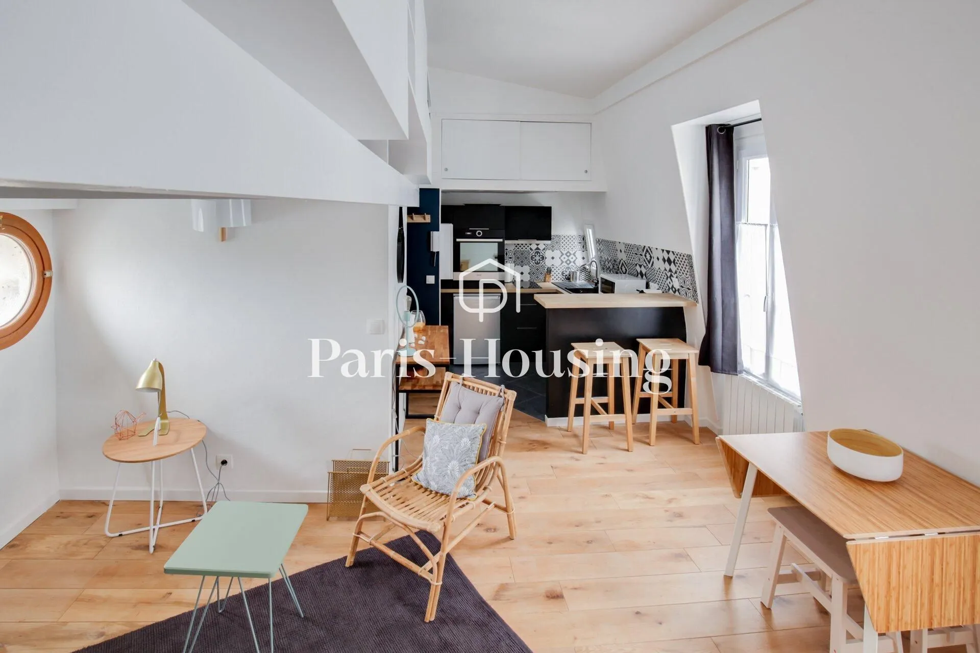 Flat Rue d'Assas in Paris