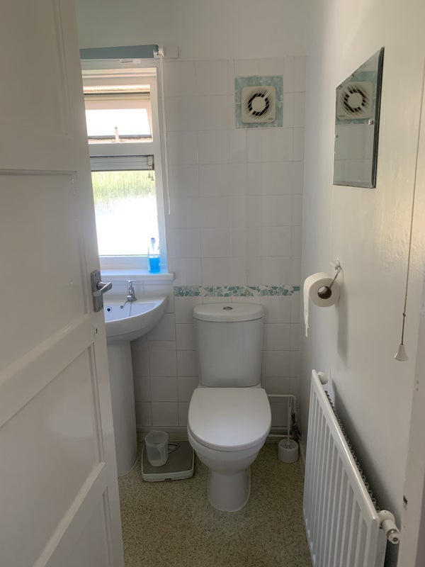 Room Scott Close in Poole