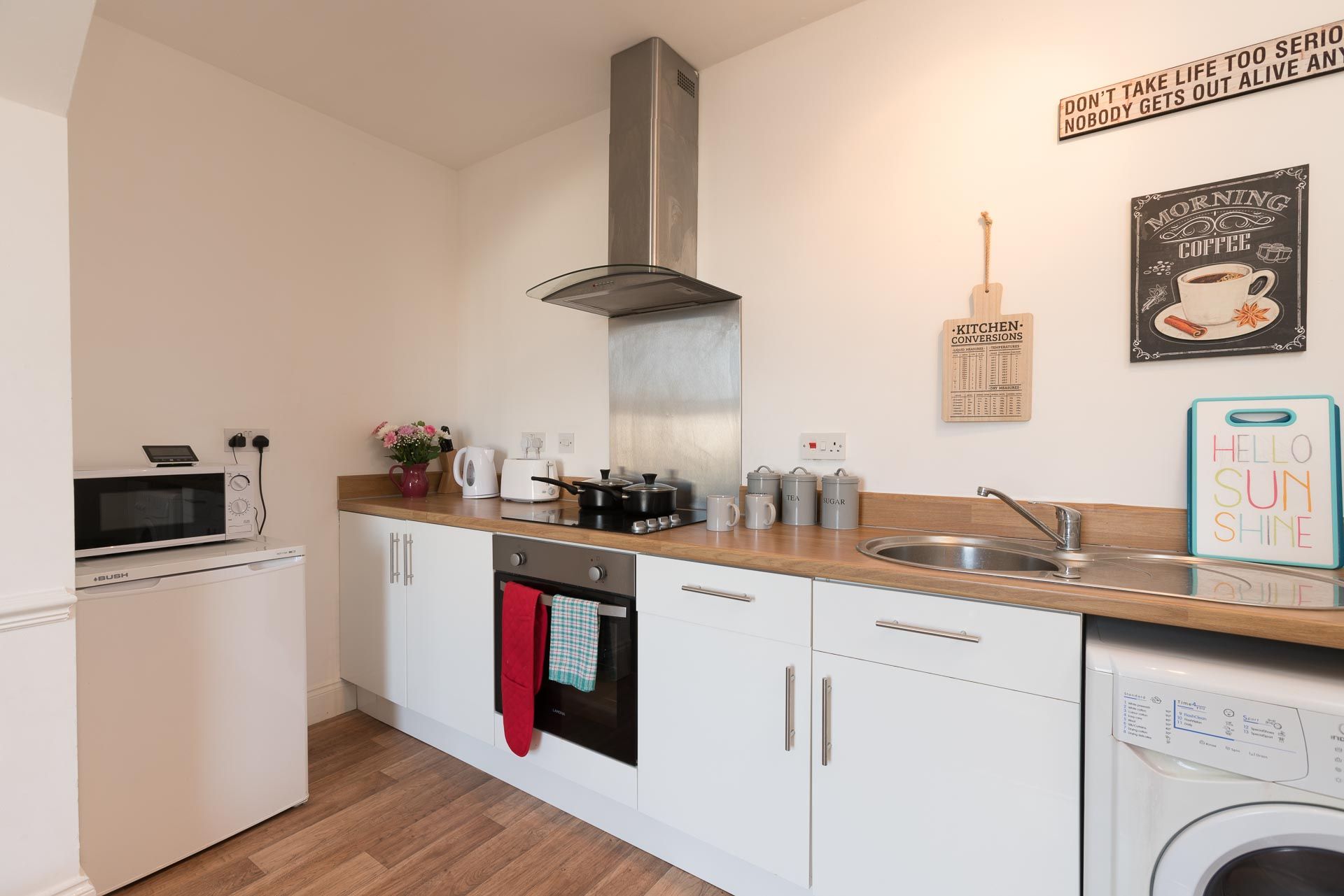 Flat Saint Nicholas Road in Bristol