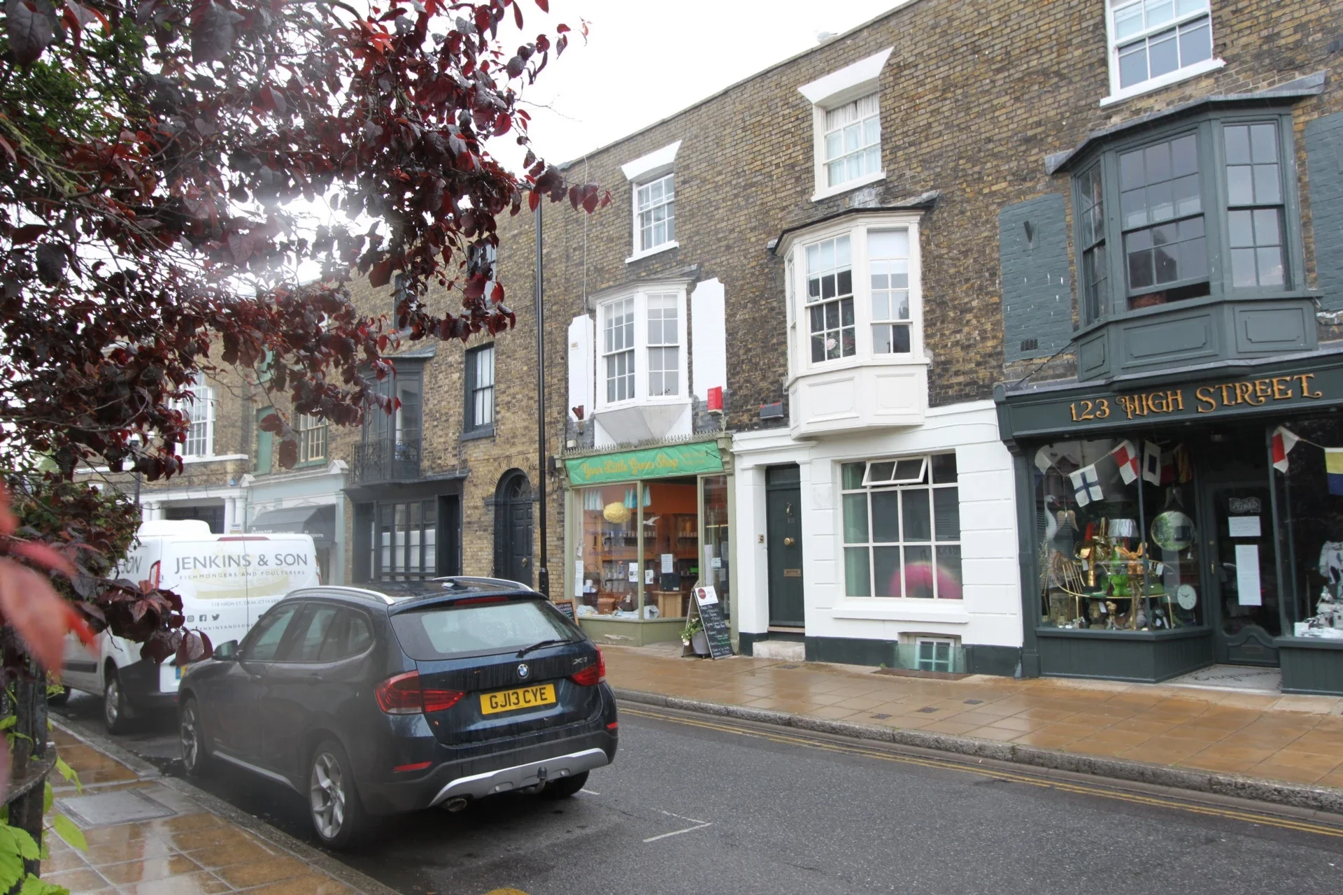 Flat Queen Street in Deal