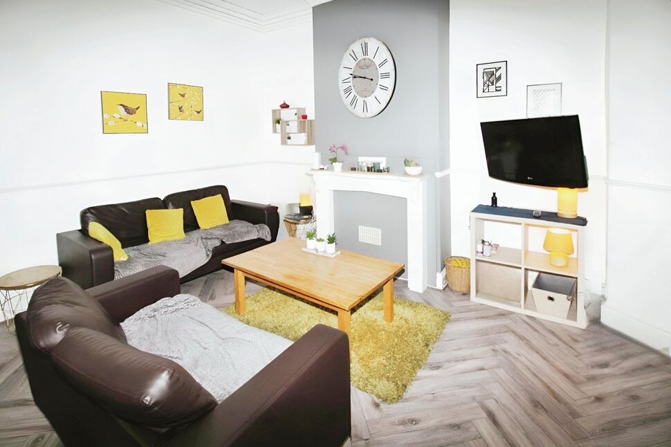 Room Stafford Road in Sheffield