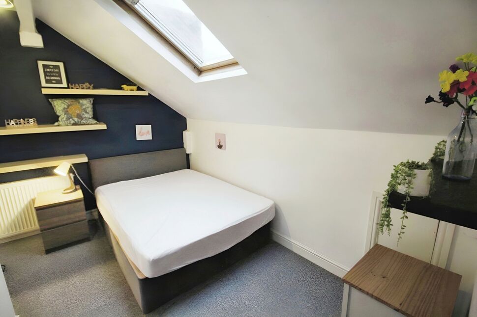Room Stafford Road in Sheffield