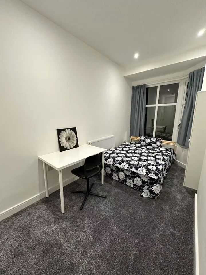 Room St Patrick's Road in Coventry
