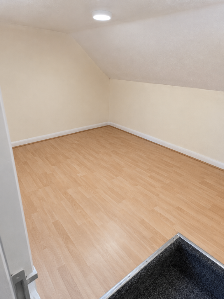 Flat Chadwick Road in Nottingham