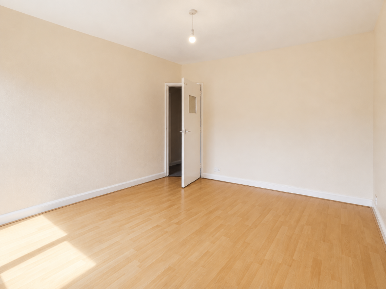 Flat Chadwick Road in Nottingham