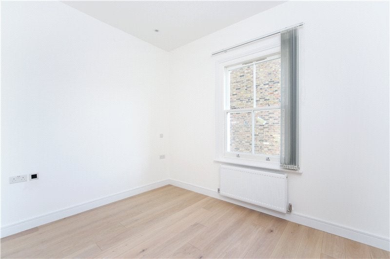 Flat Westbourne Park Road in Greater London