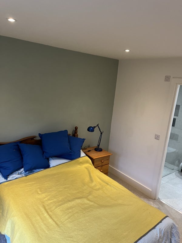 Room Bournemouth Road in Poole