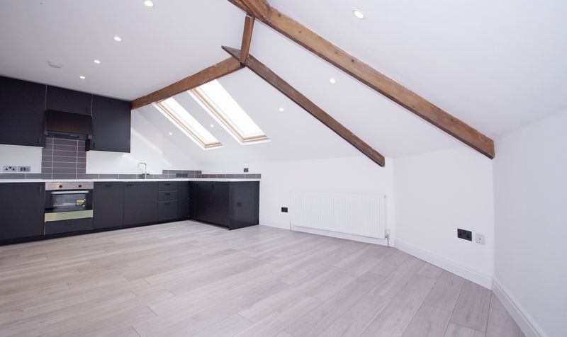 Flat Mayfield Grove in Harrogate