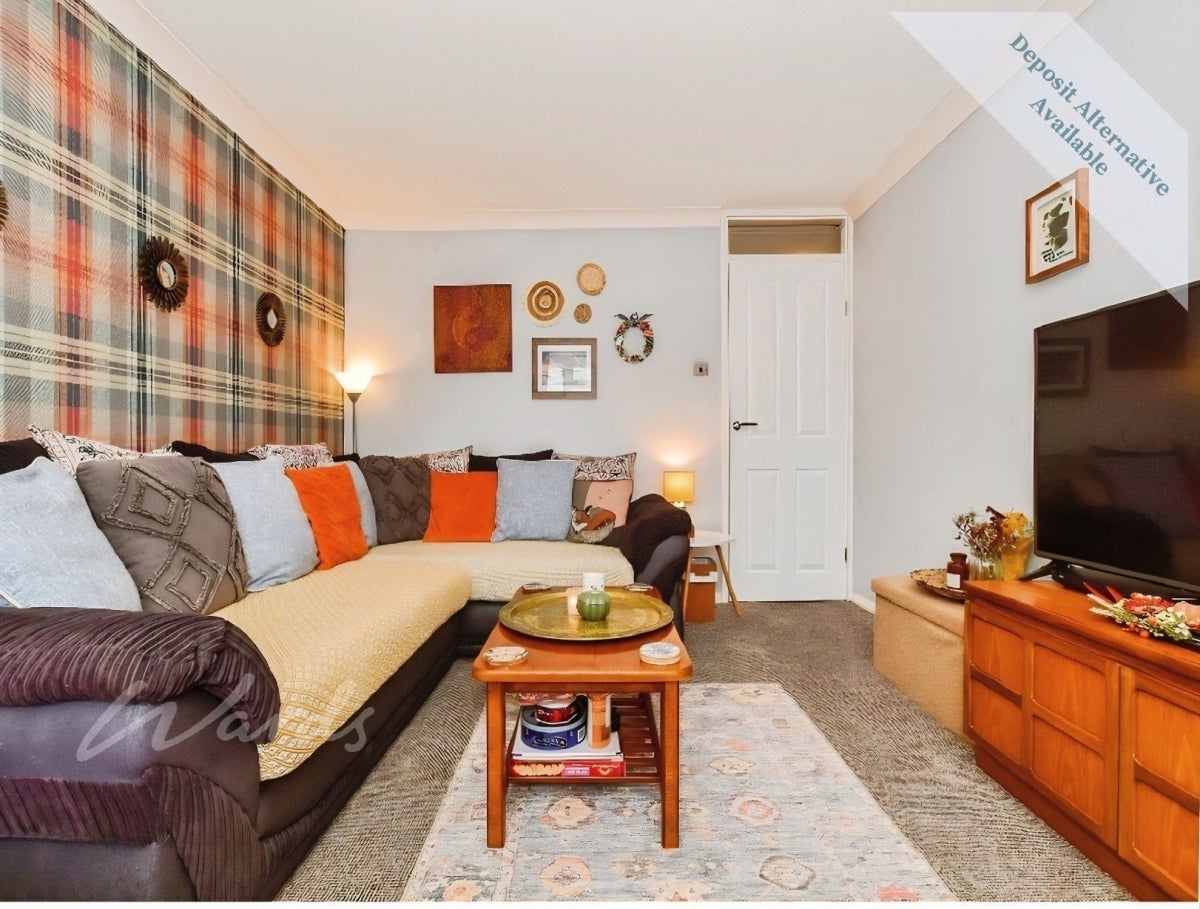 Flat Owen Square in Dover