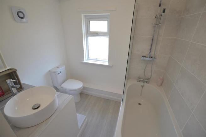Room Wellbrook Avenue in Charnwood