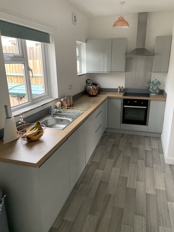 Room Wellbrook Avenue in Charnwood