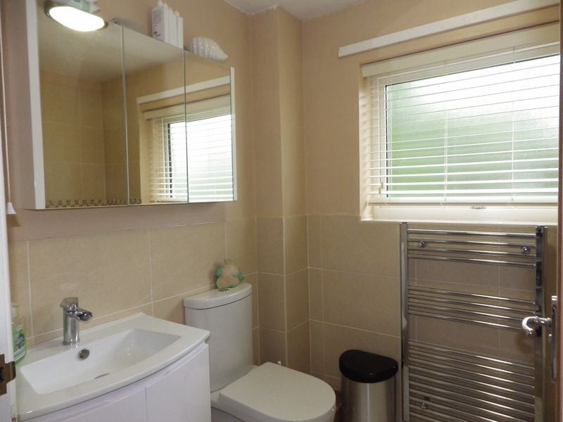 Room Knapp Road in Thornbury