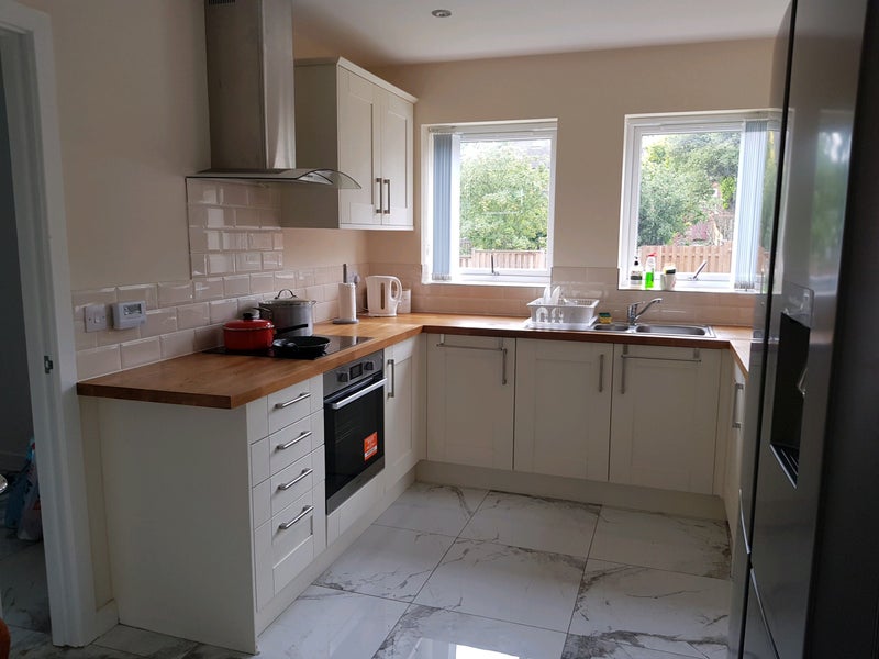 Room Woodbury Road in Sheffield