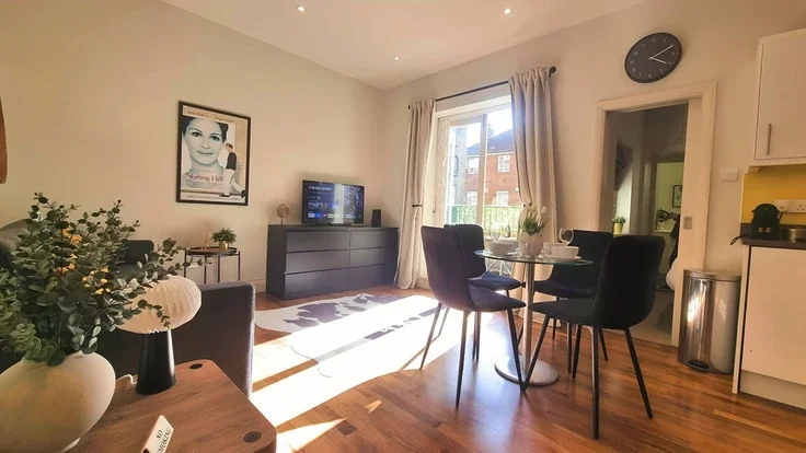 Flat Ladbroke Grove in Greater London