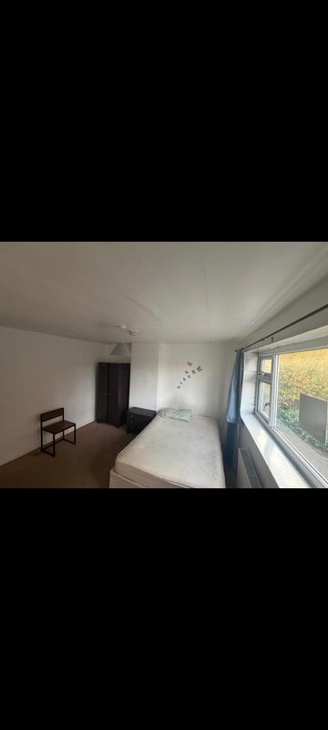 Room Wellington Road in Manchester