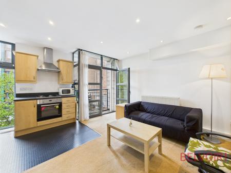 Flat Woolpack Lane in Nottingham