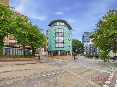 Flat Woolpack Lane in Nottingham
