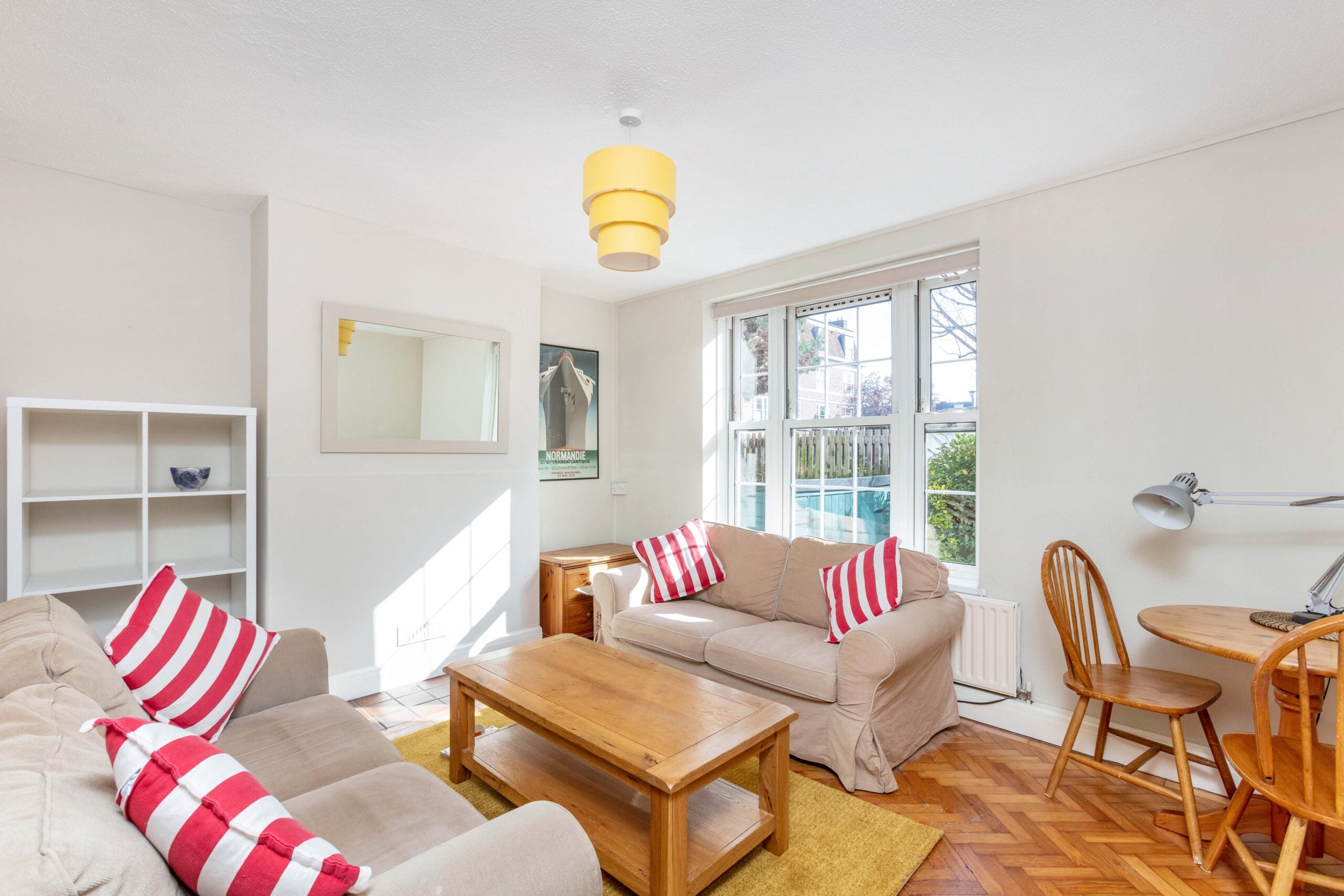Flat Vestry Road in Greater London