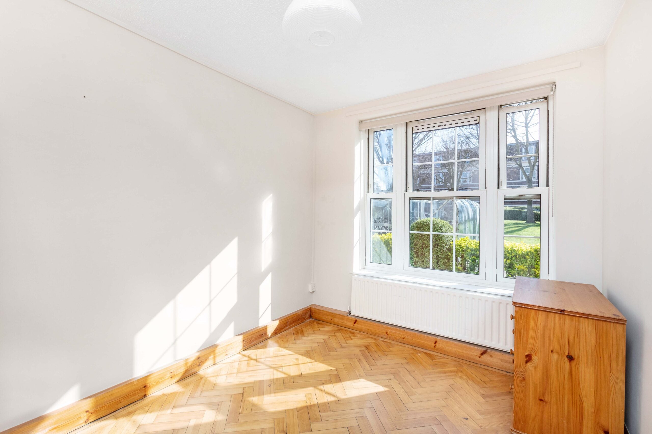 Flat Vestry Road in Greater London