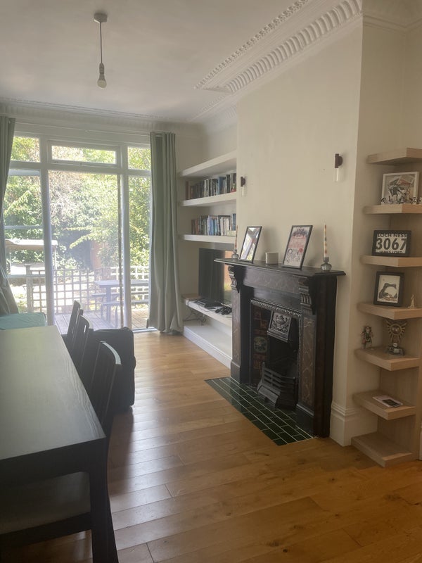 Room Gisburn Road in Greater London