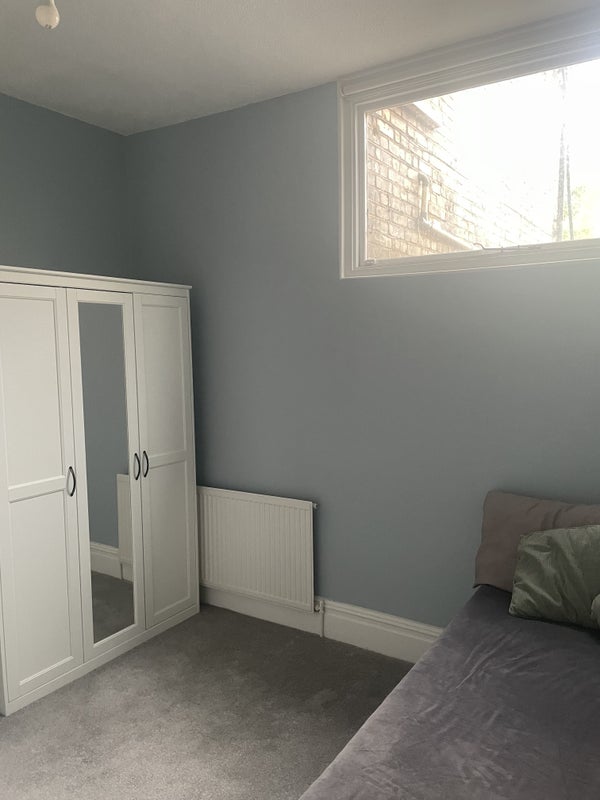 Room Gisburn Road in Greater London