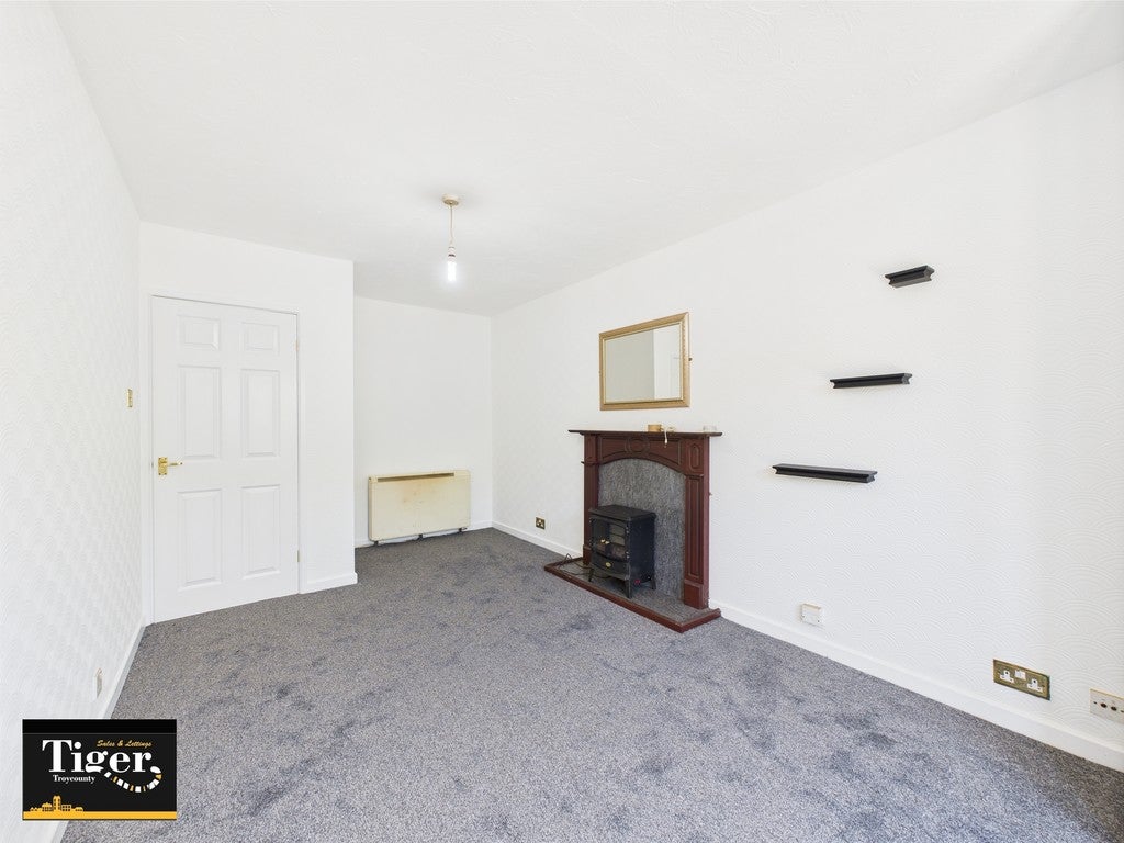 Flat Bispham Road in Blackpool