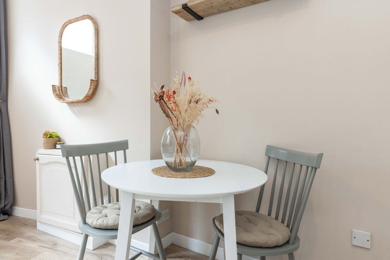 Flat Murieston Road in City of Edinburgh