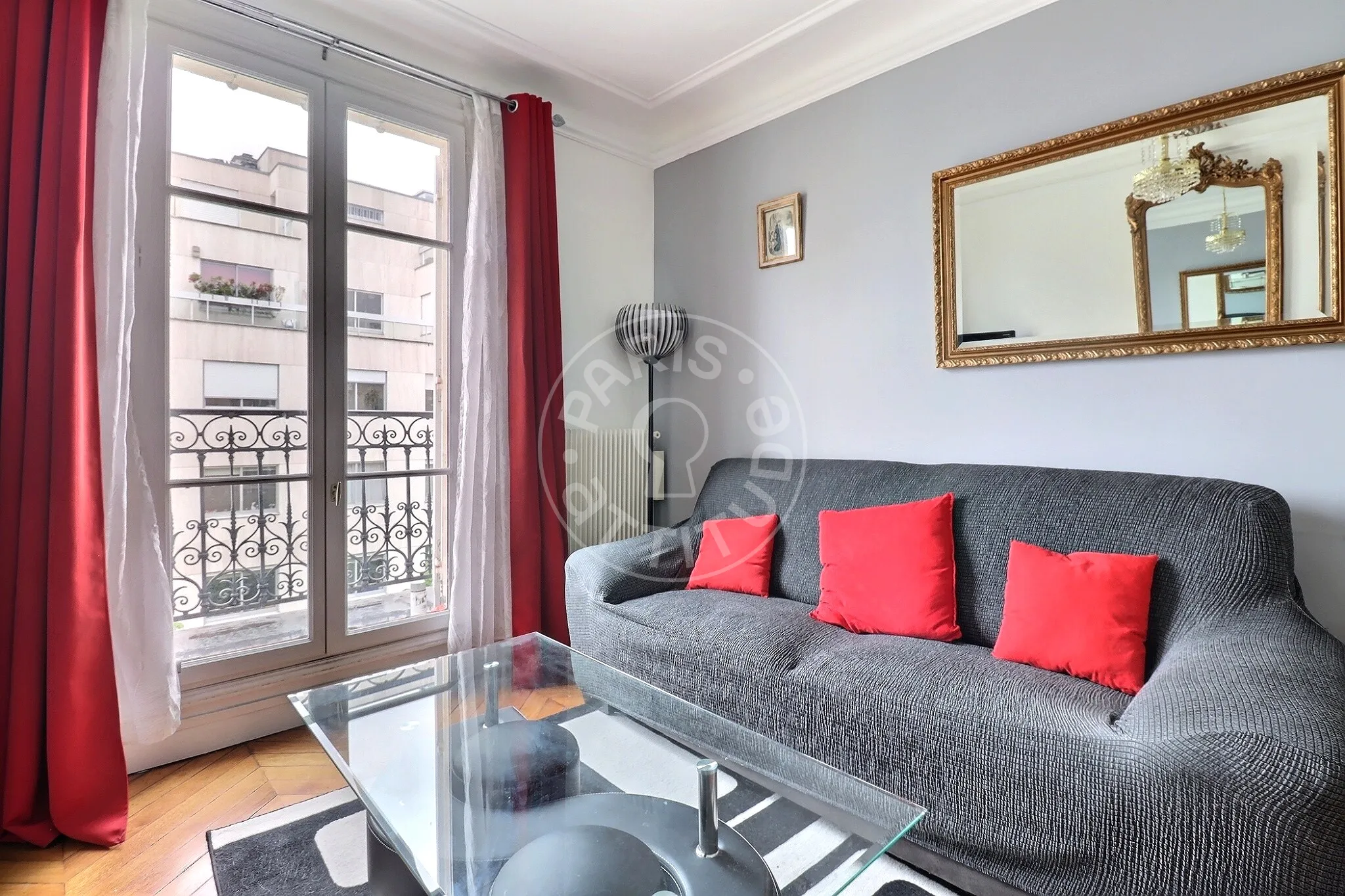 Flat Rue de l'Assomption in Paris