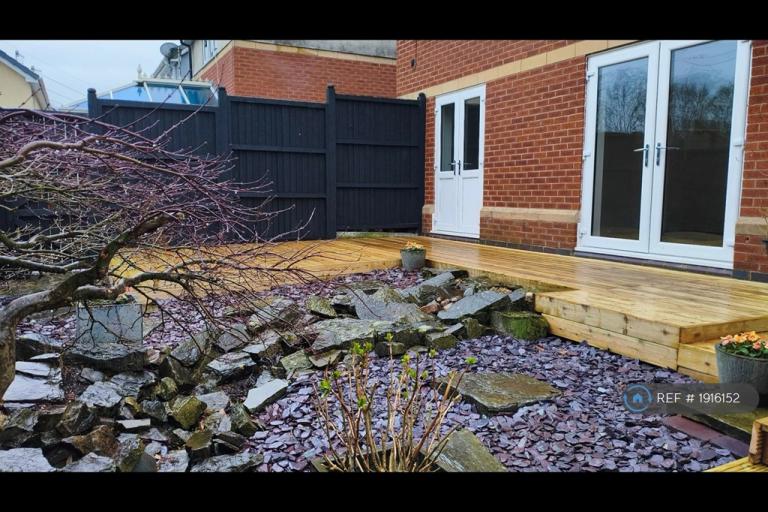House Shakespeare Close in Stoke-on-Trent