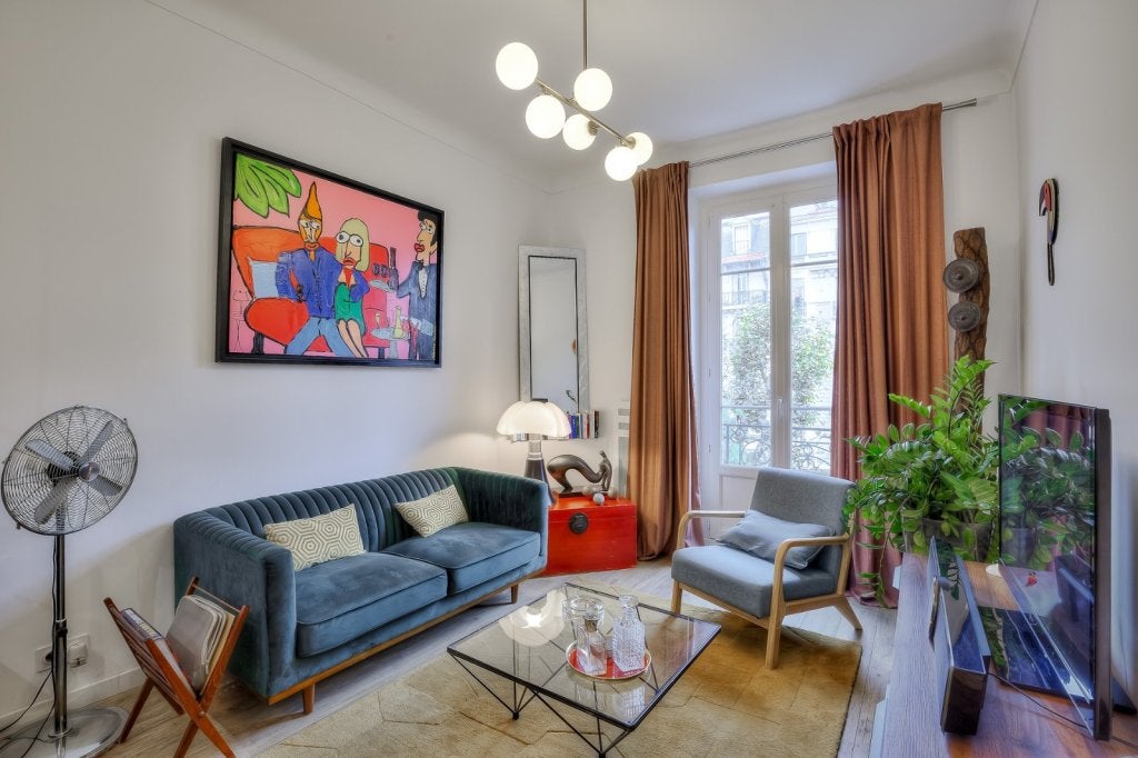 Flat Boulevard Général Louis Delfino in Nice