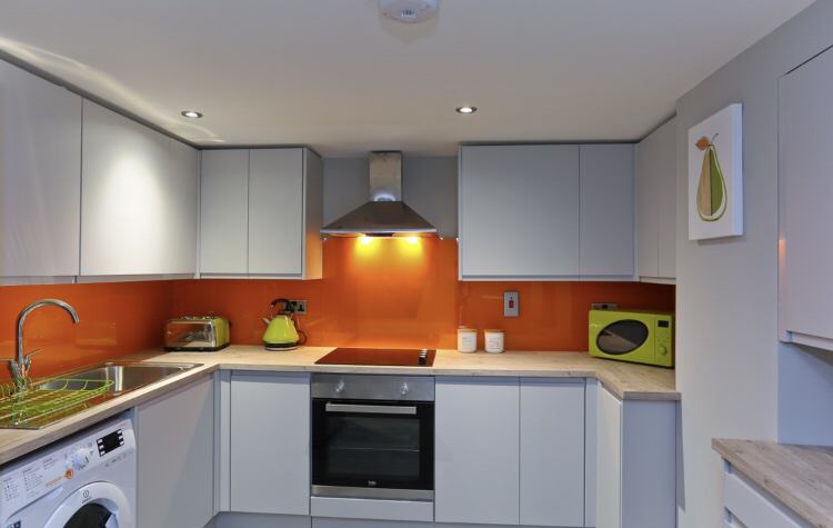 Room Elmfield Place in Leeds